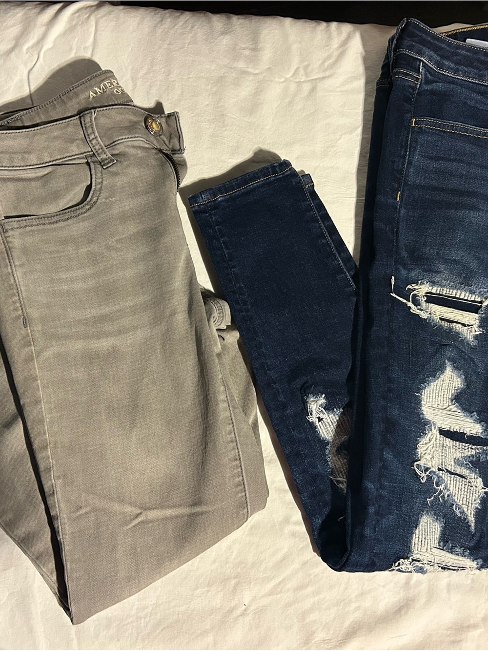 American Eagle Outfitters Gray and Dark Blue Women’s Skinny Jeans Bundle